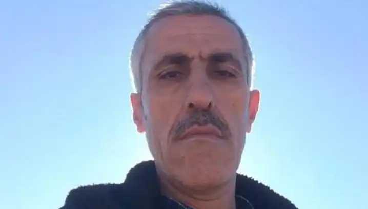 Gençleri "Çime Basmayın" Diye Uyarırken Bıçaklı Saldırıya Uğrayan Adamın Hikayesi