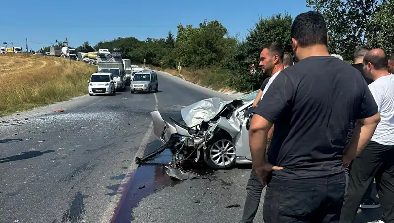 İstanbul’da Feci Kaza: Kalp Krizi Geçiren Şoför Otobüse Çarptı
