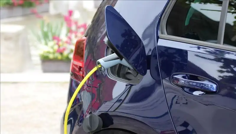 Tesla'dan Daha Fazla Menzil Sunan Yeni Elektrikli Araç Geliyor!