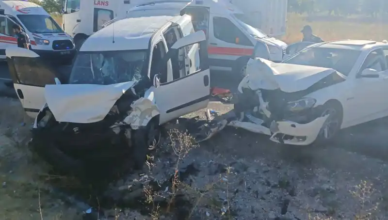 Nevşehir'de Feci Trafik Kazası: 14 Yaralı ve Kaza Anına Dair Bilgiler