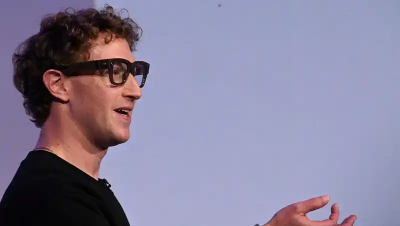 Yeni Dönem: Zuckerberg'in Tanıttığı Gözlük ile Yapay Zeka Dönemi Başlıyor