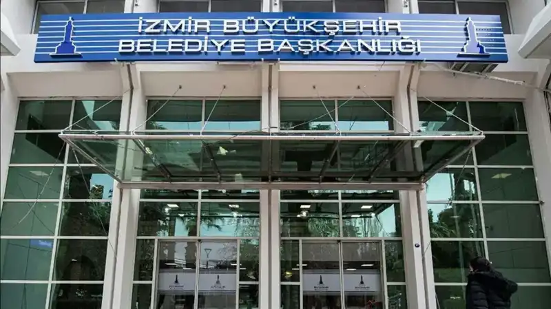 İzmir'deki Kooperatif Soruşturmasında 21 Şüpheli Gözaltında: Yeni Gelişmeler