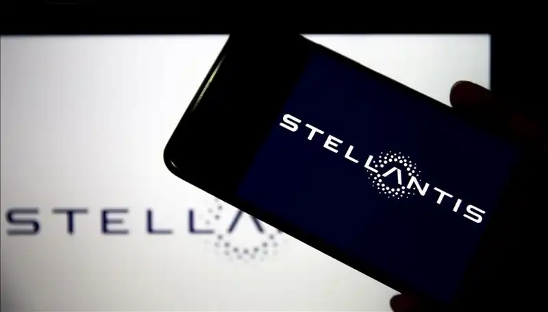 Stellantis Krizle Yüz Yüze: Fabrika Kapatmaları Kapıda mı?
