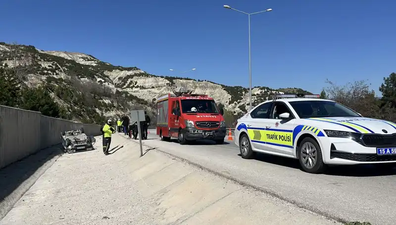 Burdur'da Korkunç Kaza: İkisi Çocuk, Dört Kişi Yaralandı