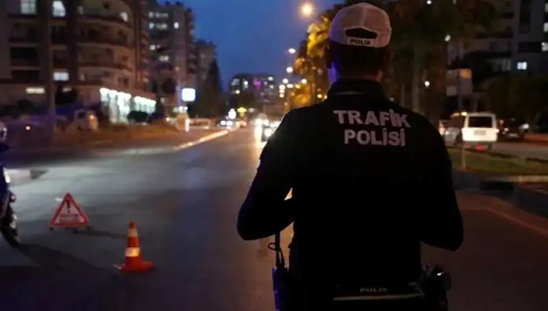 İki Sürücüye Sosyal Medyada 53 Bin Lira Ceza: Yolsuzluk İnfazı Başladı!