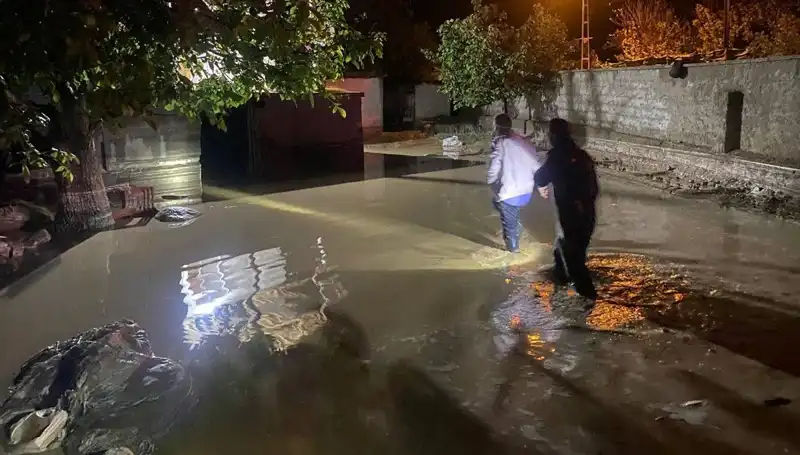20 Dakikalık Heyecan: Aniden Bastıran Yağış Sel Felaketine Dönüşmüştü