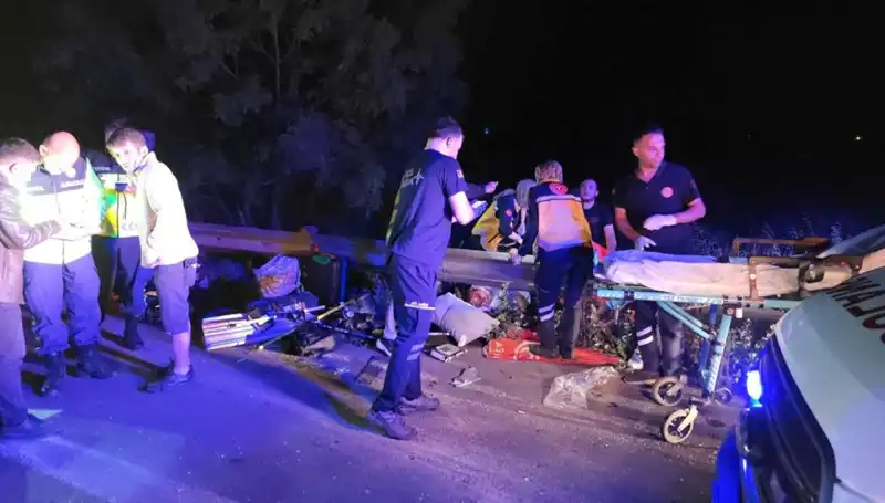 Minibüs Kazasında Hayatını Kaybedenlerin Aileleri Şoke Oldu