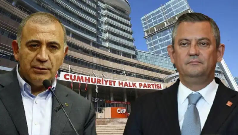 CHP'nin Tarihi Kuruluş Töreni: Özgür Özel'i Karşılayan İsim Tekin Olacak